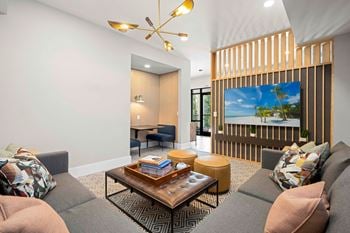 Quiet lounge